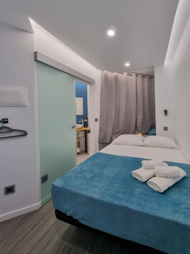 Bedroom 3, The Jolie Apartments, Porto Moniz