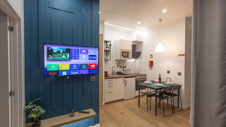 Food & Drinks, The Jolie Apartments, Porto Moniz