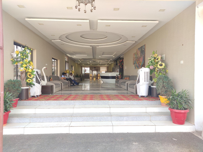 Public Area, Sai Krishna Resort Garden, Hoshangabad