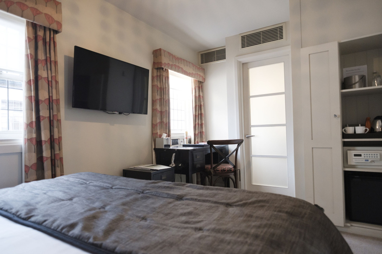 Bedroom 3, The White Swan Hotel, Warwickshire