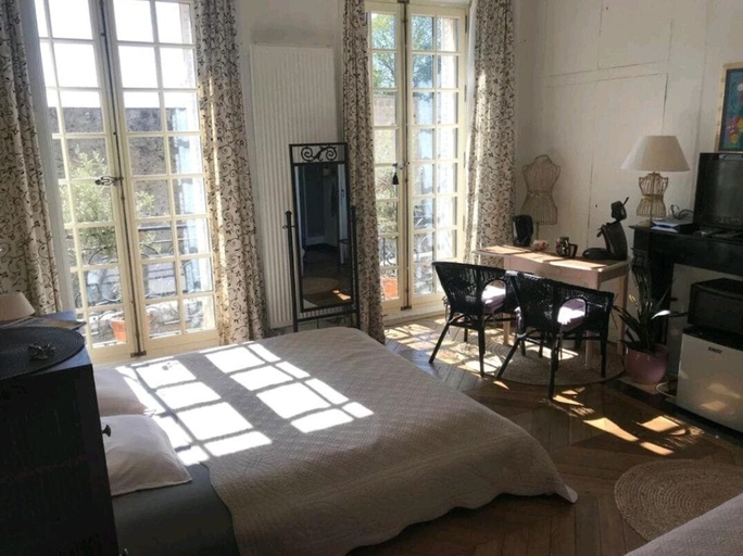 Bedroom, Chambre D'hôte du Château, Essonne