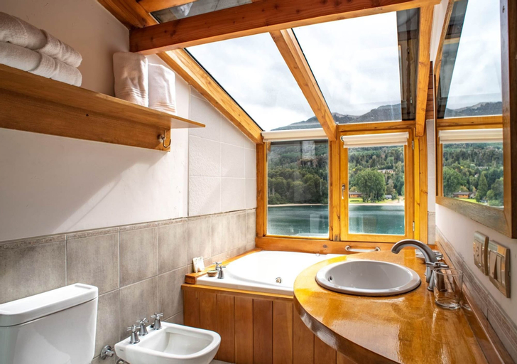 Bathroom 2