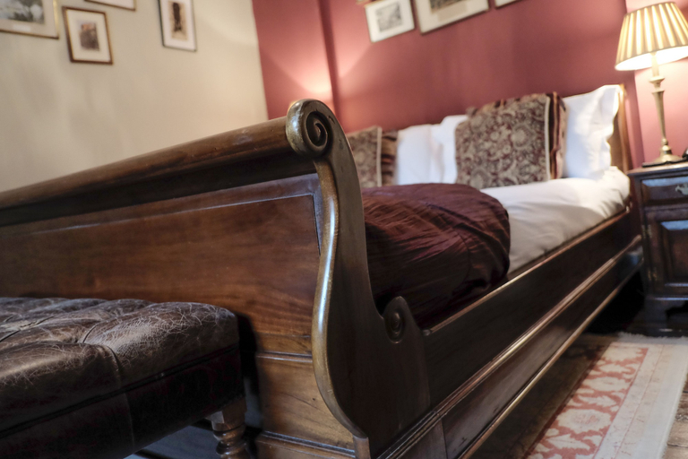Bedroom 2, Wykeham Arms, Hampshire