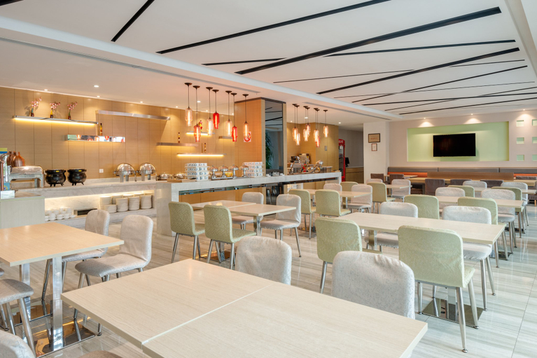Food & Drinks 2, Holiday Inn Express SHANGHAI GONGKANG by IHG, Shanghai