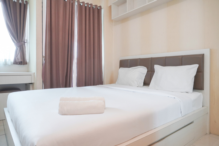 Good Deal and Cozy Stay Studio Room Tifolia Apartment By Travelio, Jakarta Timur