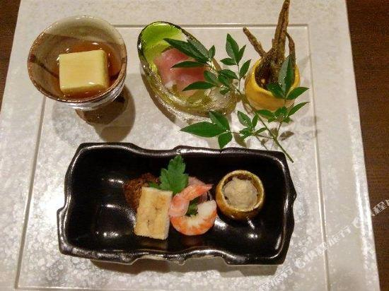 Others 2, Hotel Villa Wing, Gujō