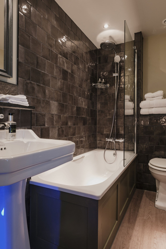 Bathroom 5, Sanctuary House, London