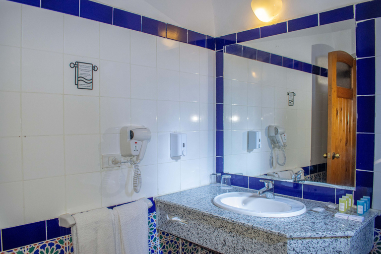 Bathroom 5, Protels Crystal Beach Resort, Marsa 'Alam