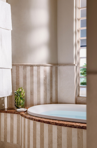 Bathroom 5, Lefay Resort & SPA Lago di Garda, Brescia