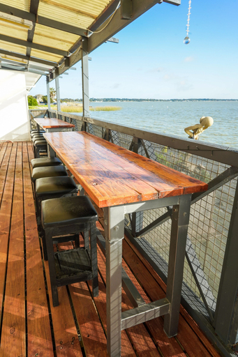 Others 5, Meningie's Waterfront Motel, The Coorong