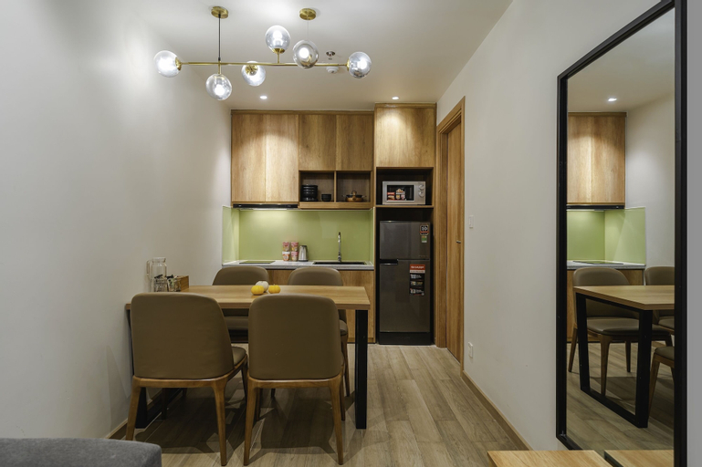Dining Room 9