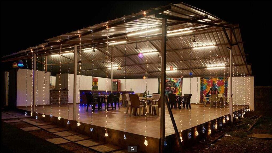 Food & Drinks 5, Dacha Arambol, North Goa