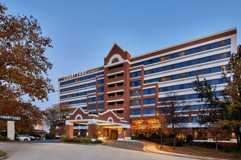 Exterior & Views 2, Courtyard by Marriott Alexandria Old Town/Southwest, Alexandria