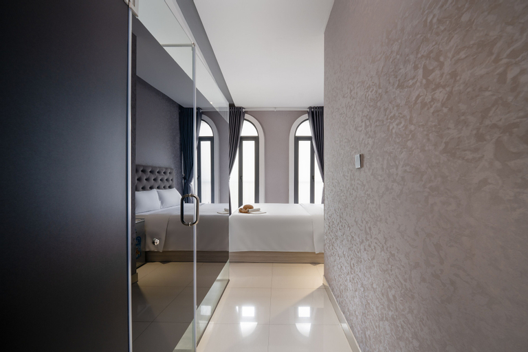 Room 7
