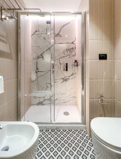 Bathroom 5, Migliori Collection Piazza Navona 71, Roma