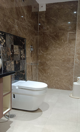 Bathroom 5, The Pride, Purbi Singhbhum