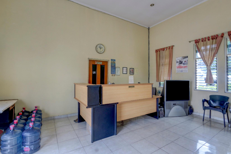 Others 5, OYO Life 90159 Puri Asoka Guest House, Semarang