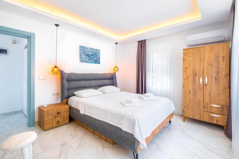 Room 2, Nergis Apart, Kaş