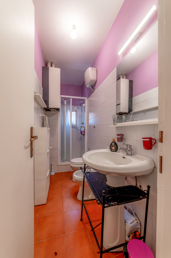 Bathroom, Casa Vanvitelli, Roma