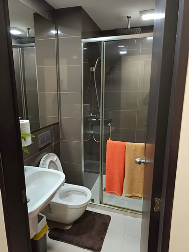 Bathroom 4
