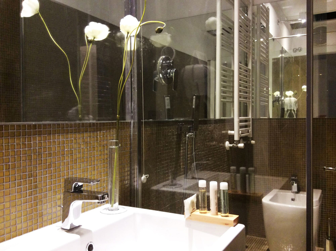Bathroom 5, Maison Fleurie, Pescara
