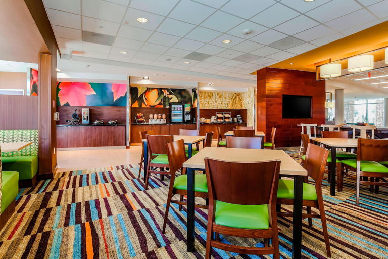 Food & Drinks 5, Fairfield Inn & Suites Pecos, Reeves