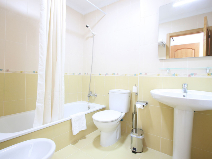 Bathroom 3, AReH Apartamentos, Cádiz