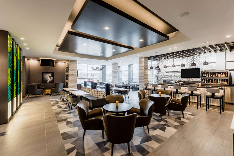 Food & Drinks 5, Hyatt House Winnipeg-South/Outlet Collection, Division No. 11