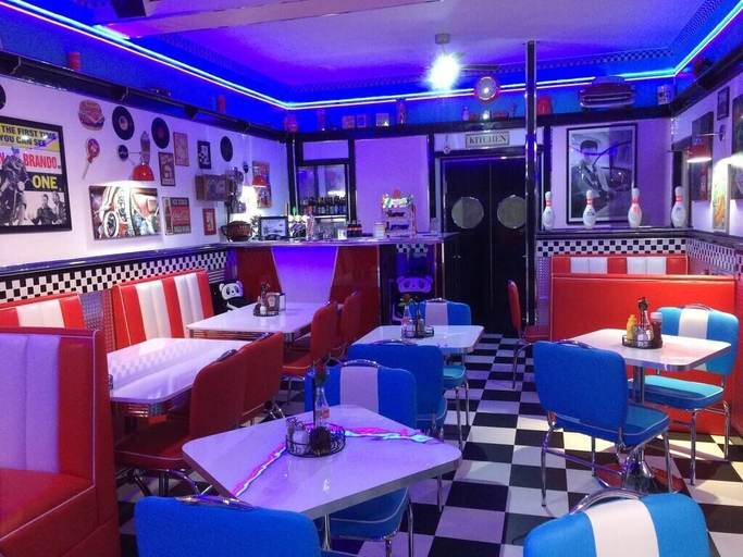 Food & Drinks 2, Cadillac Kustomz Guest House, North Ayrshire