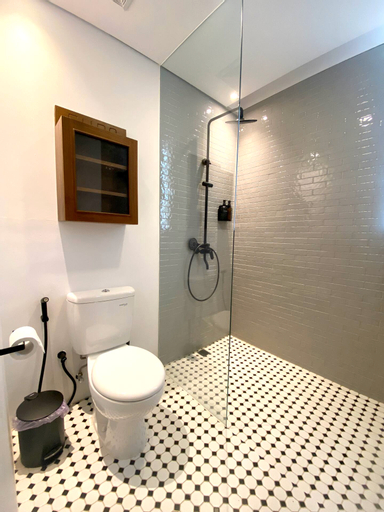 Bathroom 6