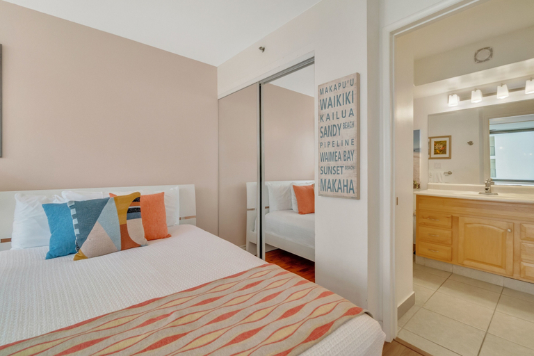 Bedroom 3, Deluxe Condo with Recreation Deck View, Free parking & WiFi, Honolulu