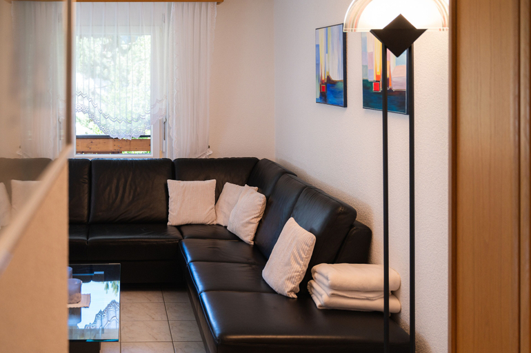 Others 5, Haus Kibo- Sunny place for 4, Visp