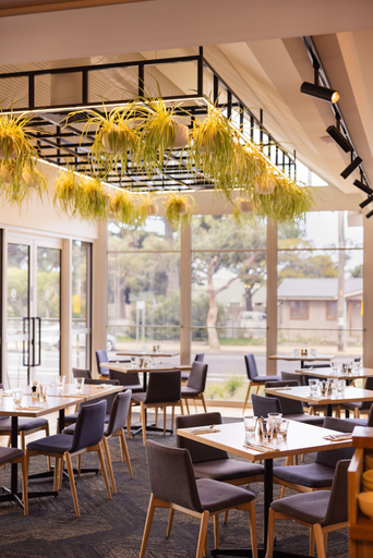Food & Drinks 5, Torquay Hotel Motel, Surf Coast - East