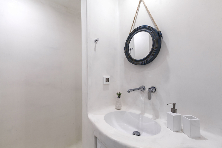 Bathroom 3, Breathtaking 6Bed villa in Platis Gialos, South Aegean