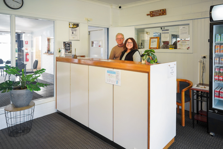 Others 4, Meningie's Waterfront Motel, The Coorong