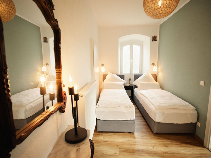 Bedroom 3, Gästehaus im Schlosspark, Mayen-Koblenz
