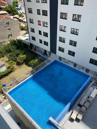 Sport & Beauty 2, Sunraf Luxe Apartments