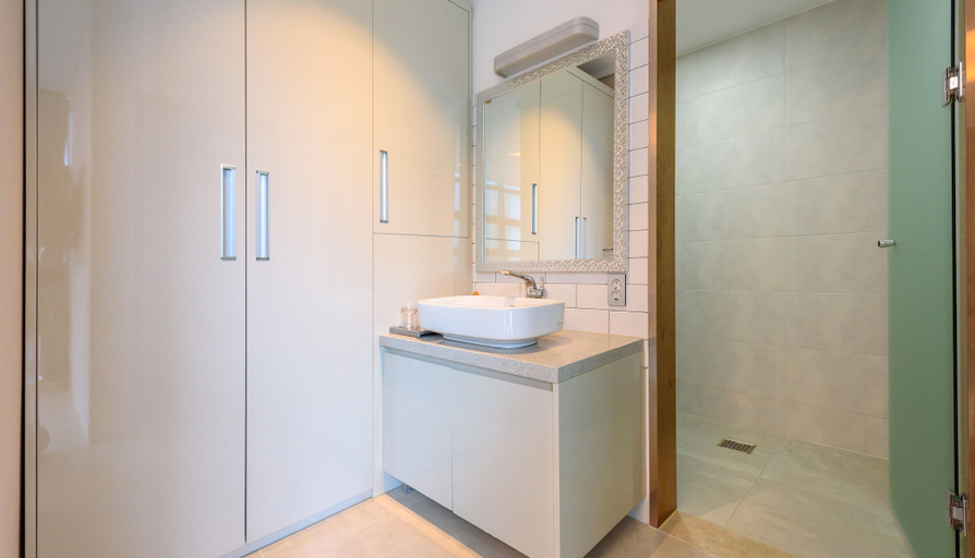 Bathroom 5, Friemily Pool Villa & Hotel, Geoje