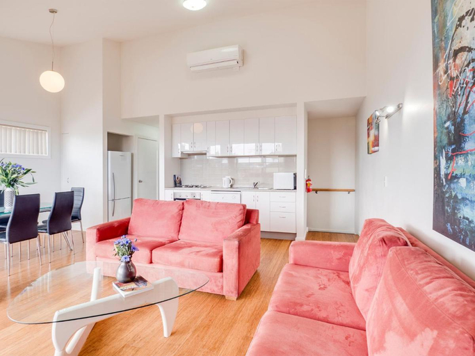 Others 4, Mckillop Geelong By Gold Star Stays, Geelong