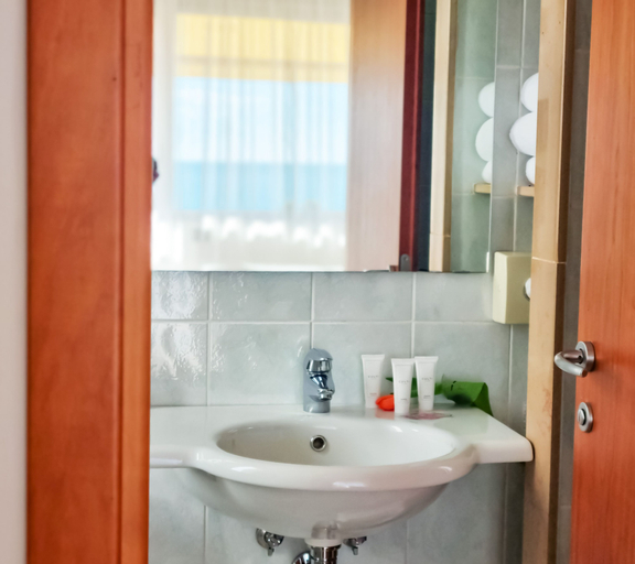 Bathroom 4