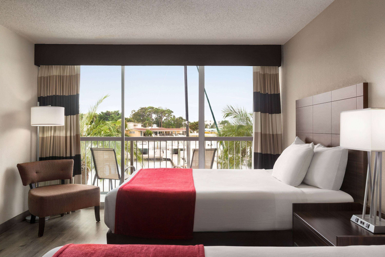 Bedroom 4, Ramada by Wyndham Sarasota Waterfront, Manatee
