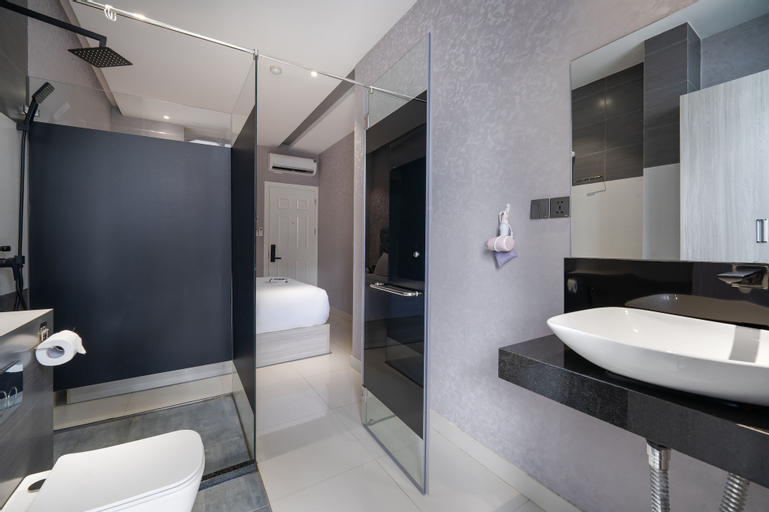 Room 8