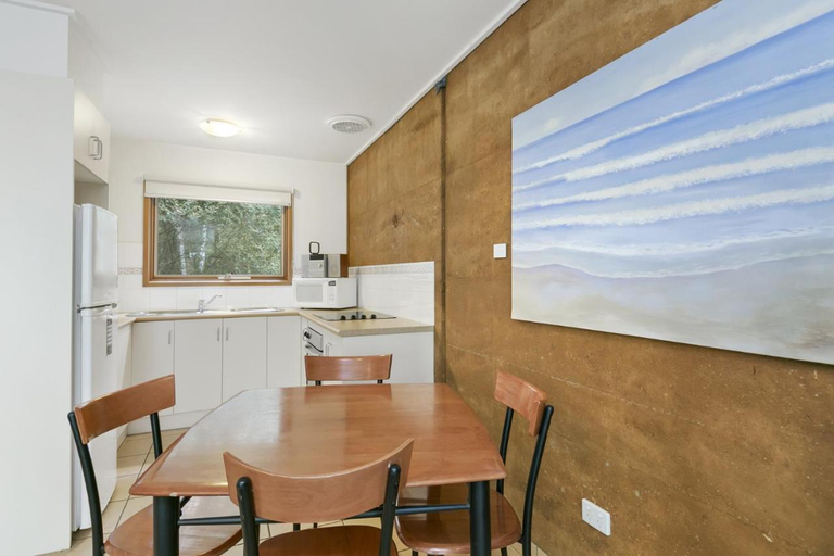 Bedroom 5, Split Point Cottages, Surf Coast - West
