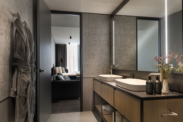 Bathroom 6