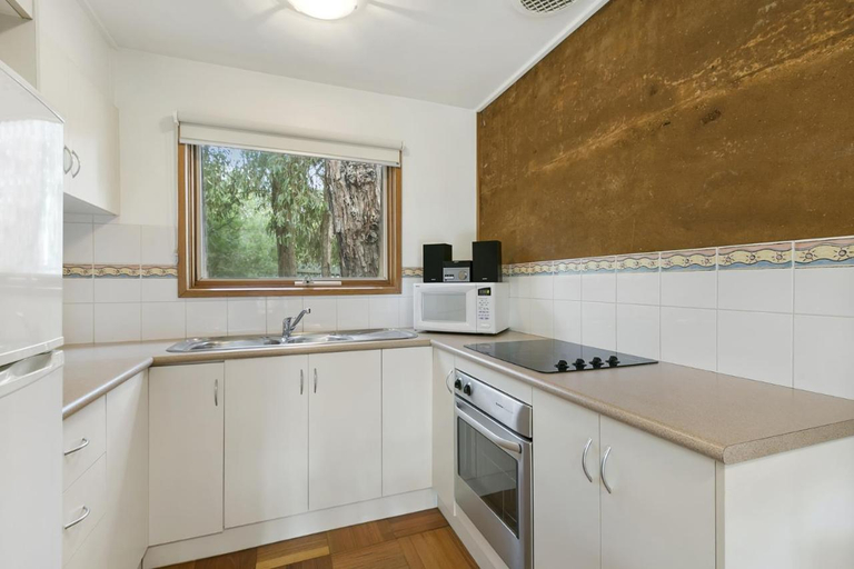 Bedroom 4, Split Point Cottages, Surf Coast - West