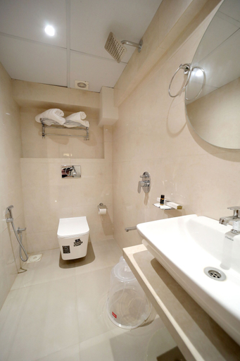 Bathroom 3, HOTEL ALFA EXECUTIVE, Mumbai Suburban