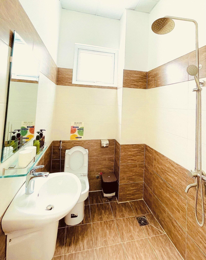 Bathroom 3, One Million Homestay, Đà Lạt