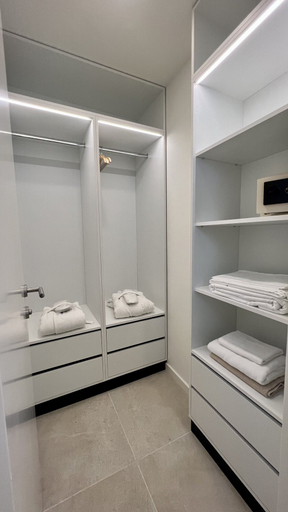 Bedroom 3, Sunraf Luxe Apartments