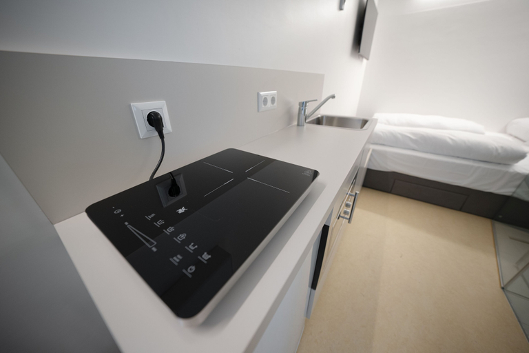 Bedroom 4, Smart Nano Living – Wien Hauptbahnhof - self check-in, Wien