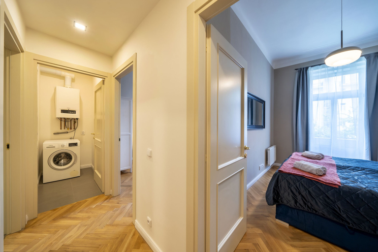 Bedroom 3, Apart Hotel Zborovska, Praha 5